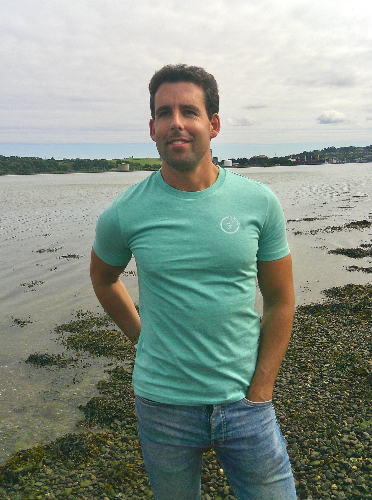 ☘️ NEW! Premium Organic T-Shirt - Heather Green
